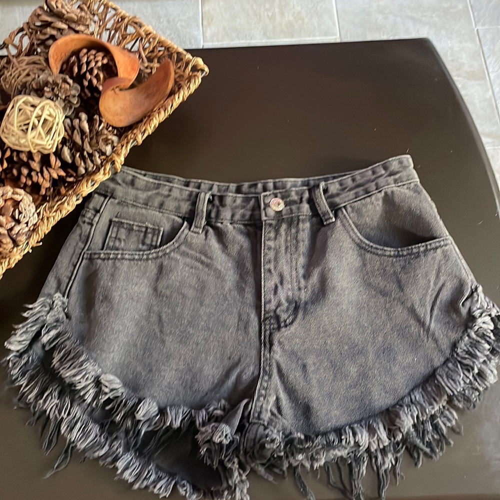 Black jean shorts no brand name
